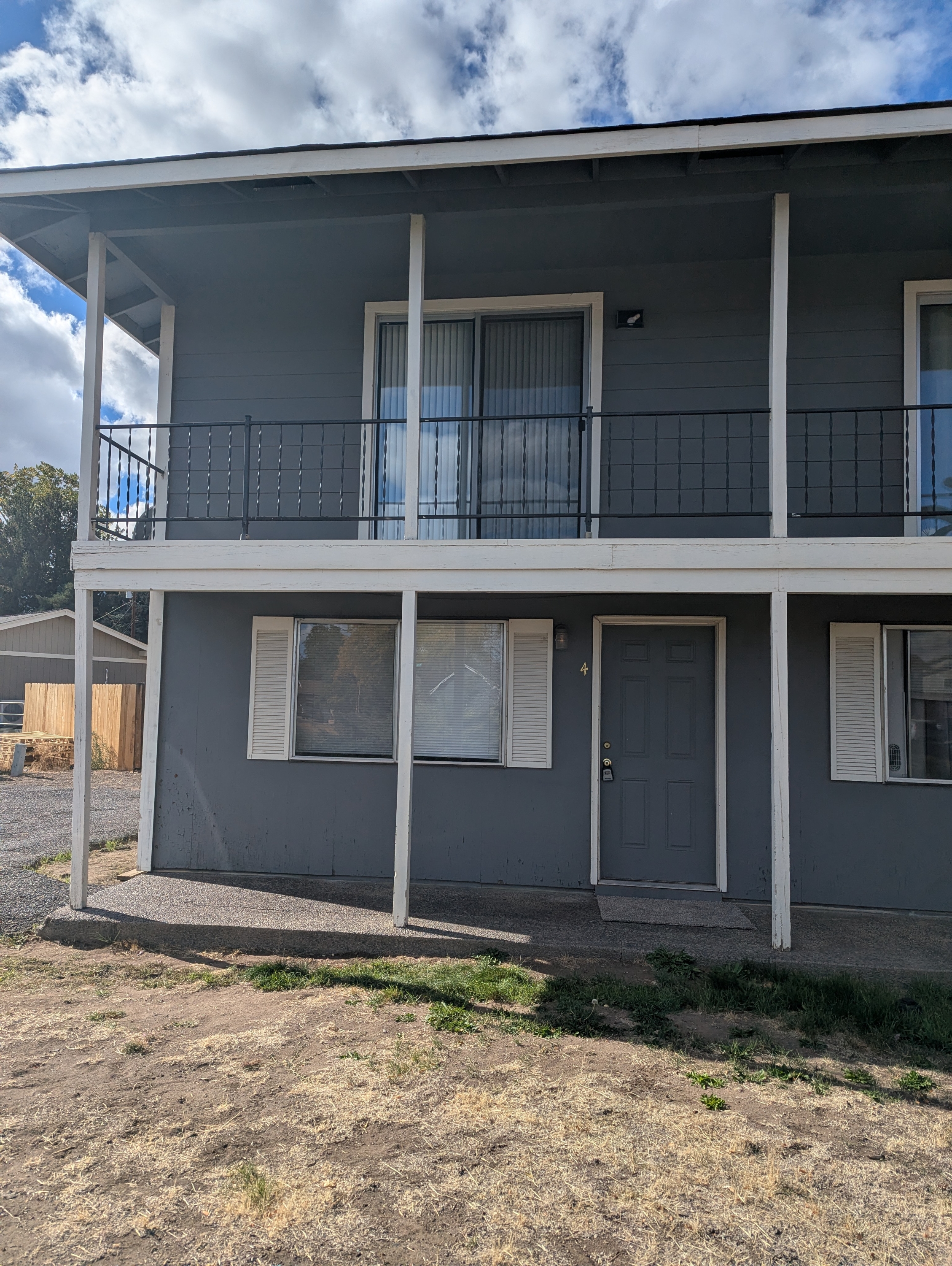 2903 Southwest Meadow Lane - 4